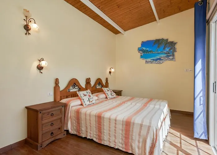 Charming House In With Shared Pool *