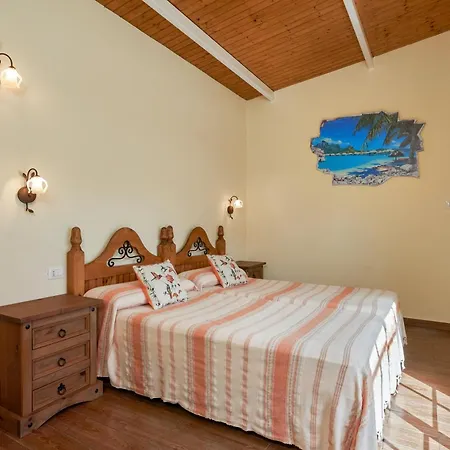 Charming House In With Shared Pool * Buenavista Del Norte