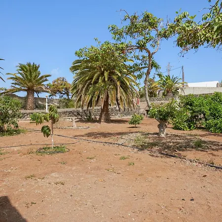 Charming House In With Shared Pool Dom wakacyjny *