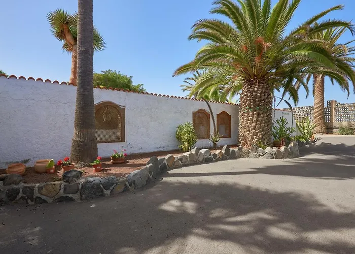 Charming House In With Shared Pool Σπίτι διακοπών *