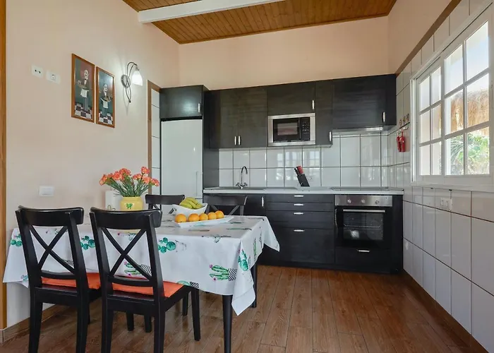 Σπίτι διακοπών Charming House In With Shared Pool *
